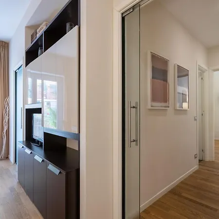 Apartment -15min Dal Colosseo- Aria Condizionata & Netflix Gratis Rome